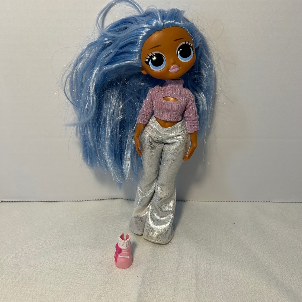 LOL Surprise OMG‎ Fashion Doll Fierce Dollout Queen Blue Hair Silver Outfit